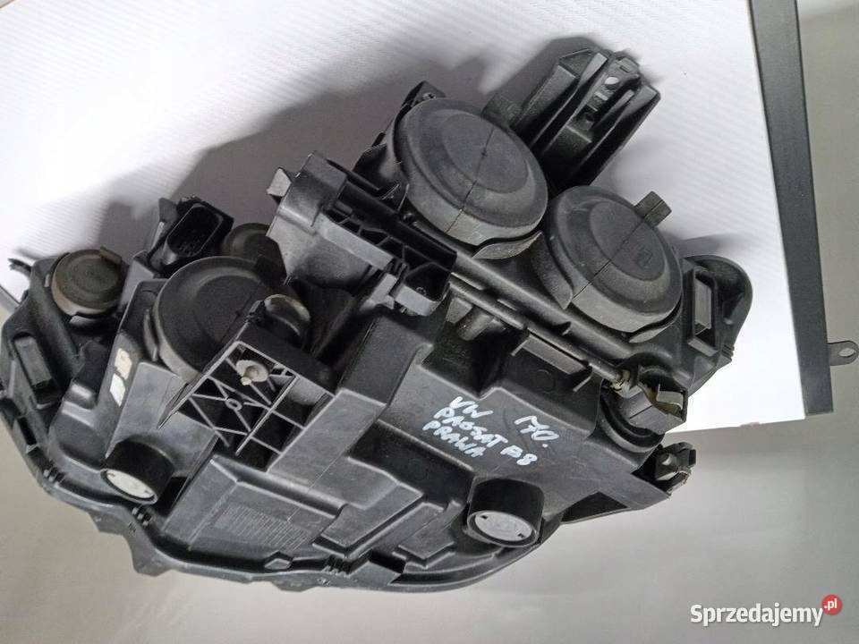 LAMPA PRZÓD PRZEDNIA PRAWA VW PASSAT B8