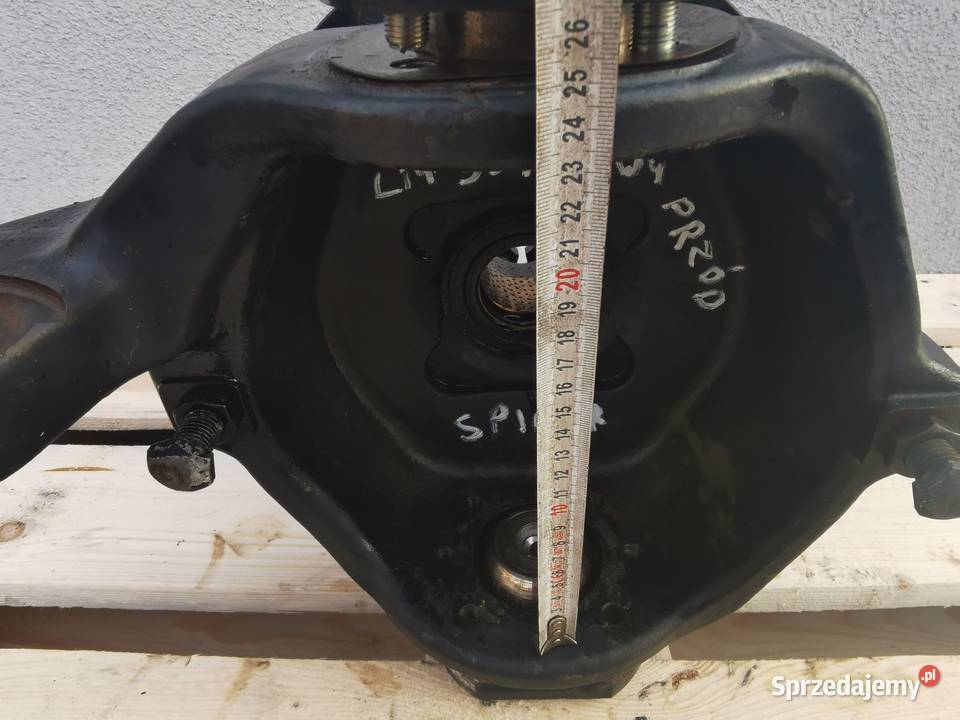 Zwrotnica lewy przód Holland LM Spicer Wilkowo sprzedam