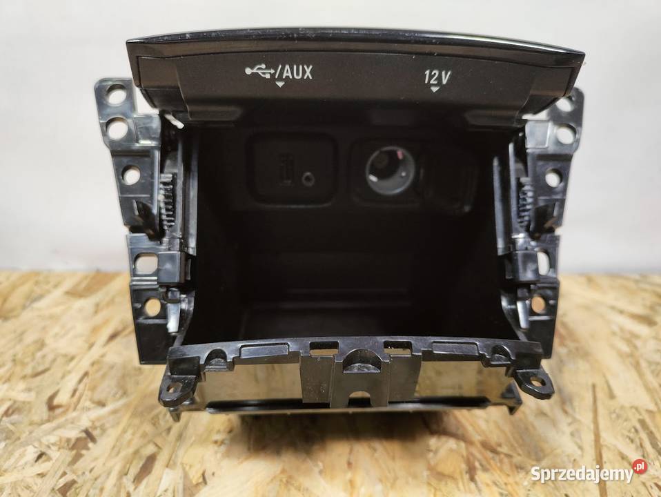 Schowek Tunelu Środkowego Gniazdo AUX Opel Mokka Pleszew sprzedam