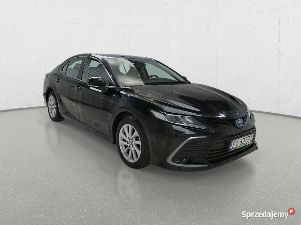 Toyota Camry IX 2018
