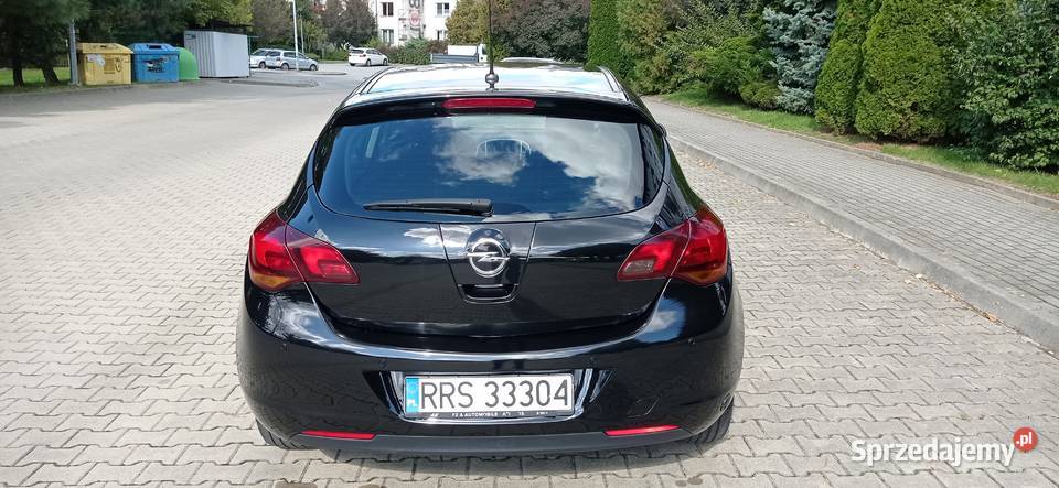 Opel Astra 2010 14 100 benzyna LPG 170000km Astra Rzeszów sprzedam