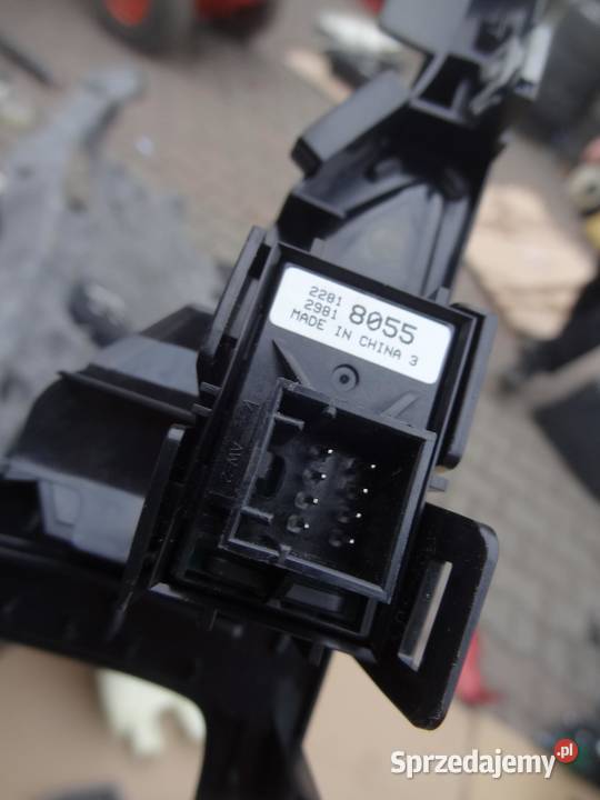 RAMKA OSŁONA ZMIANY BIEGÓW PANEL OPEL INSIGNIA B