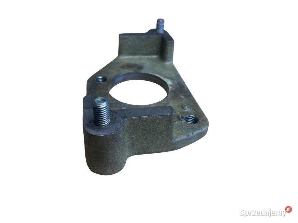 KOŁNIERZ MOCOWANIE POMPY HYDR 04382375 DEUTZFAHR