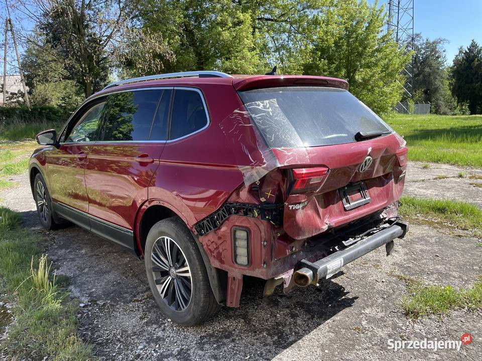 VW TIGUAN 2018 20 TFSI 4x4 asystent pasa ruchu Łosiów sprzedam