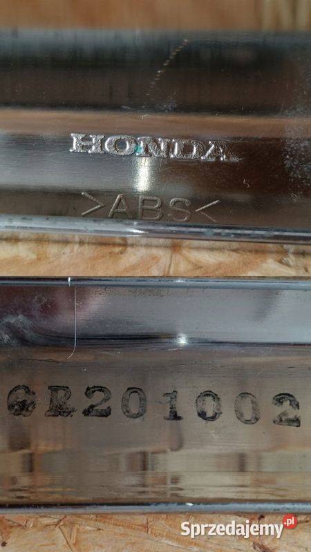 HONDA ACCORD VIII LISTWA CHROM GRILLA LEWY PRZÓD osobowe wielkopolskie Pleszew