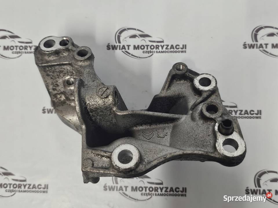 PEUGEOT 208 2008 C3 12 VTI HM01 13r łapa