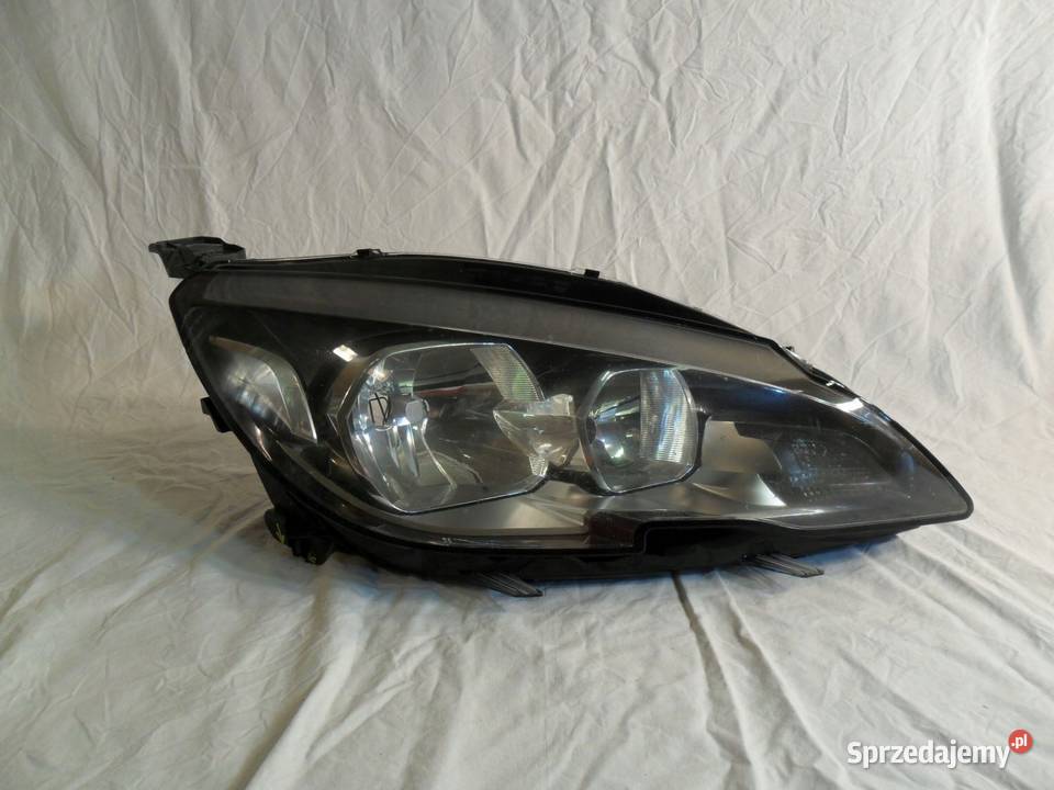 Peugeot 308 II 2 T9 reflektor prawy przedni Lampy przednie wielkopolskie Nowy Tomyśl