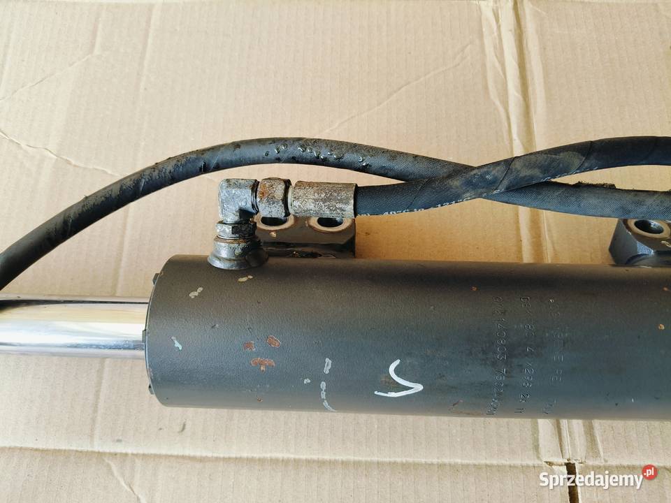 Claas Axion 840 CMatic 13r A09 SIŁOWNIK SKRĘTU Stalewo