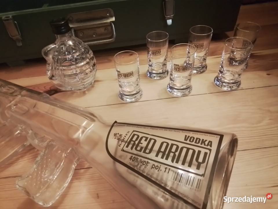 Zestaw prezentowy Red Armykieliszki butelki Zielona Góra