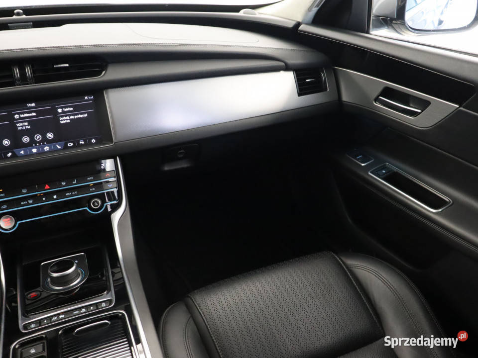 Jaguar XF 25d AWD autoalarm