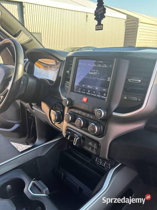Ram 1500 57 HEMI V8 z USA zarejestrowany sprawny 401KM Ślesin