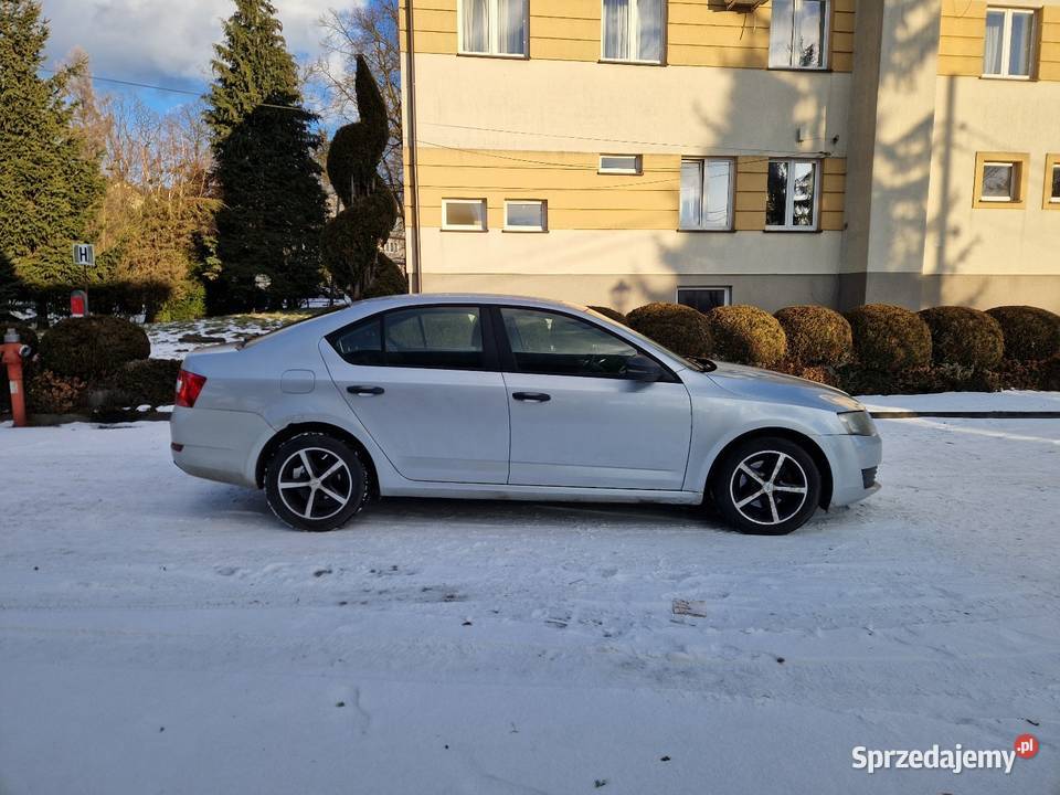 Skoda Octavia III 16 TDI Liftback Klimatyzacja ABS Ryglice