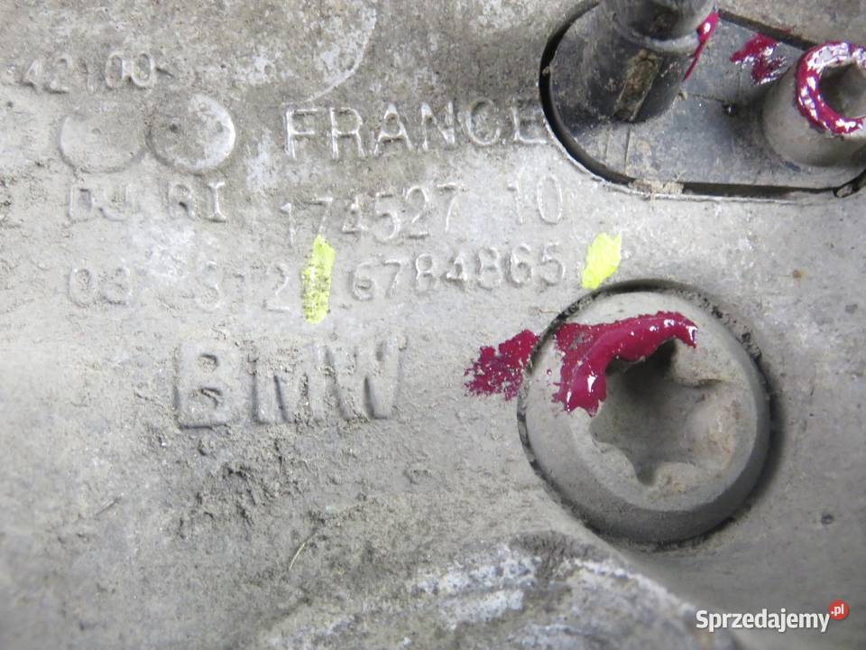 ZWROTNICA PIASTA PRZEDNIA LEWA BMW X1 E84 18 d Piasty i łożyska kół