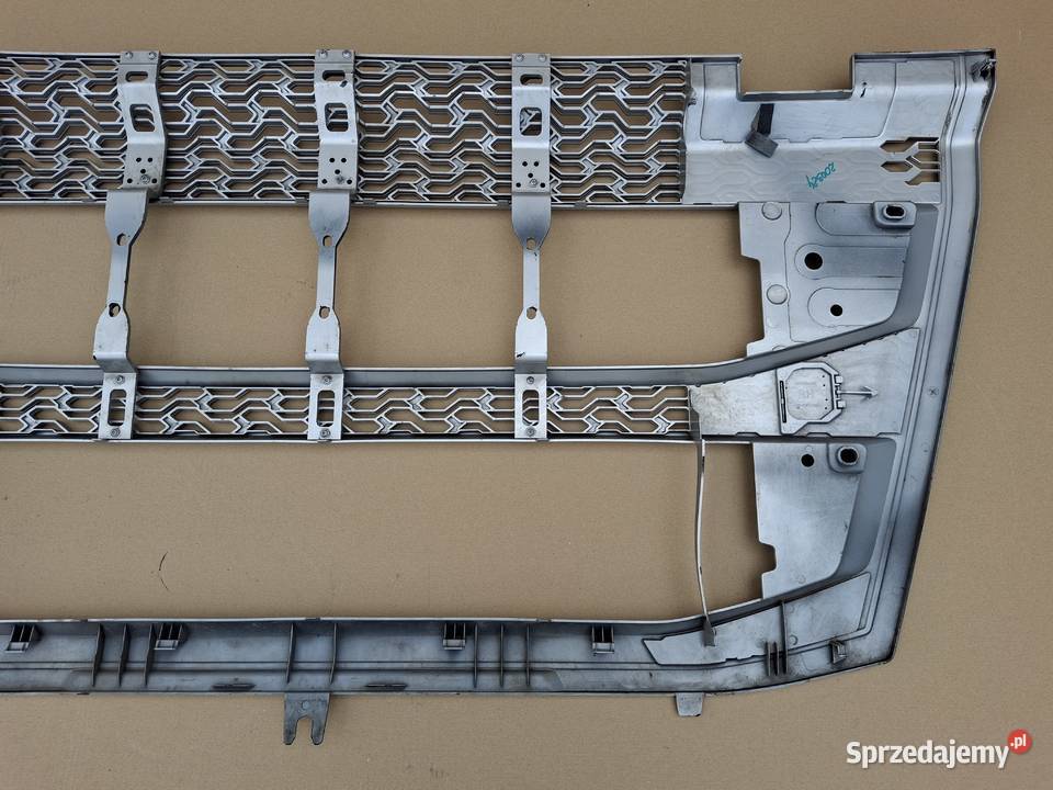 VOLVO FH5 GRILL ATRAPA CHŁODNICY DOLNA ORYGINAŁ Bieleń
