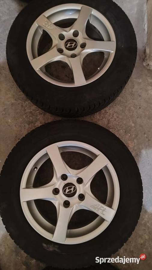 Huindai i30 felgi aluminiowe opony zimowe Opony i felgi