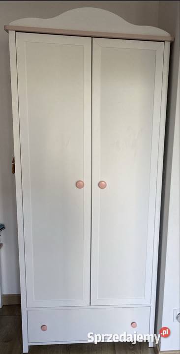 Sprzedam łóżko szafę i komodę Żary