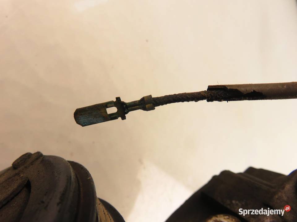 KOMPRESOR KLIMATYZACJI DAIHATSU TERIOS I 13 sprzedam