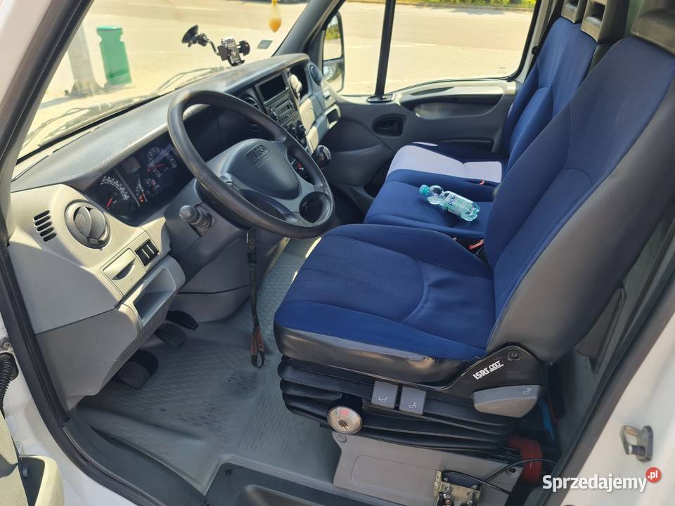 Iveco Daily 35C15 KONTENER 8 Palet WINDA 750 na autoalarm Daleszyce