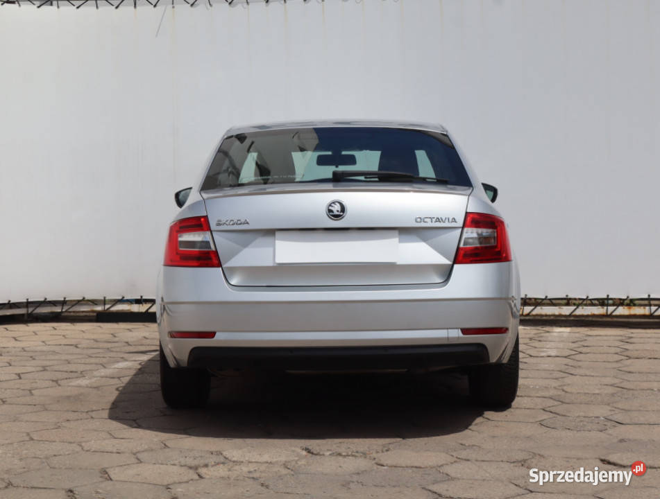 Skoda Octavia 15 TSI Rok produkcji 2018 Octavia