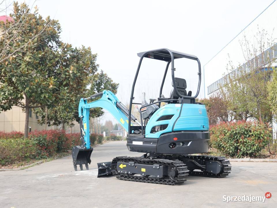 Minikoparka 26 t Mller Machinery MB 26 silnik