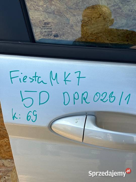Ford Fiesta 5d kod lak 69 DRZWI PRZÓD PRAWY Słowikowo