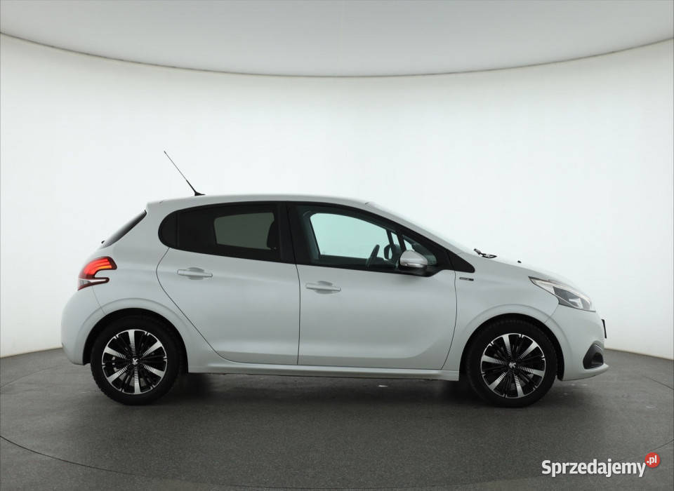 Peugeot 208 12 PureTech mazowieckie Piaseczno sprzedam