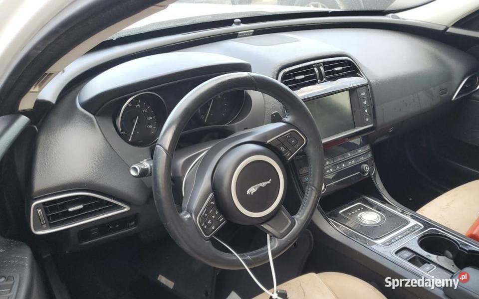 Deska rozdzielcza airbag pasy jaguar xe 20 Rok produkcji 2017 mazowieckie Mińsk Mazowiecki