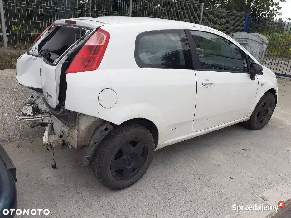 Fiat Grande Punto 13 2008 części rozrusznik 249 Tarnobrzeg