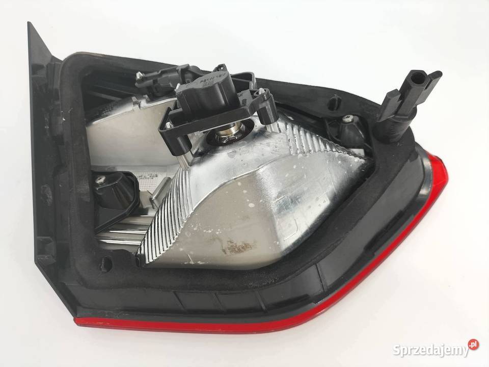 LAMPA TYŁ W KLAPĘ PRAWA Opel Crossland I Rok produkcji 2018 świętokrzyskie sprzedam