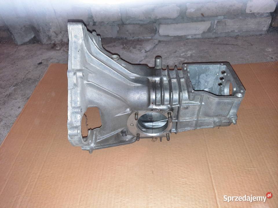 obudowa skrzyni biegów Fiat 126p nowa Warszawa