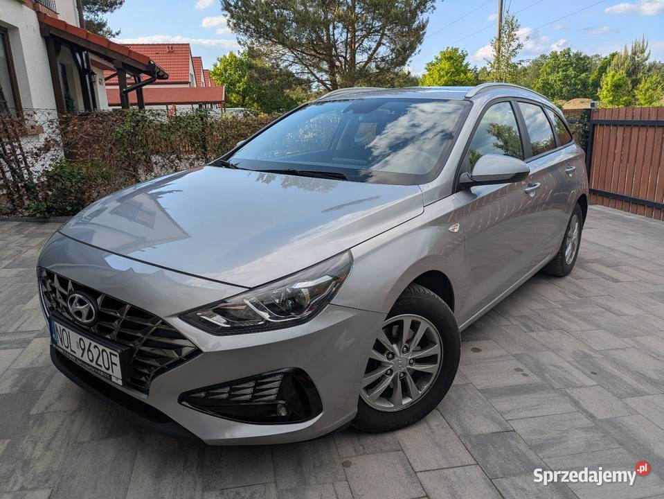 Hyundai i30 kombi 15 dpi salon Polska Różnowo