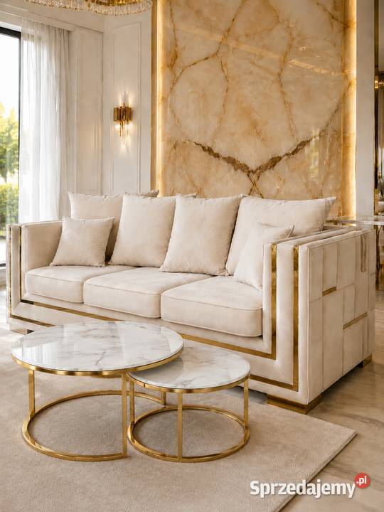 Designerska sofa glamour ze złotymi nogami