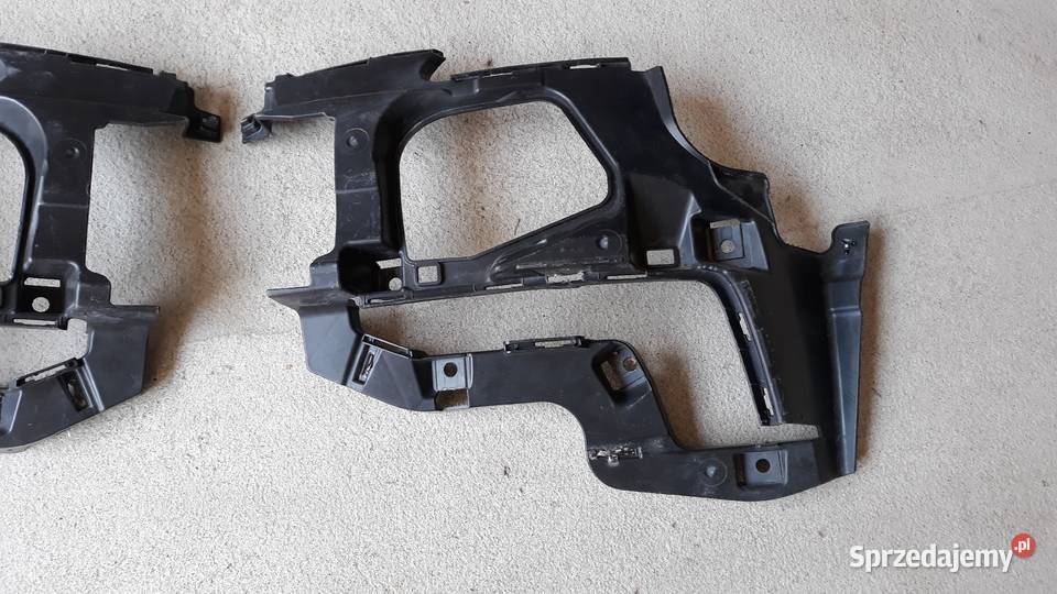 AUDI A3 8V4 MOCOWANIE HALOGENU LEWE PRZÓD Zatom Stary