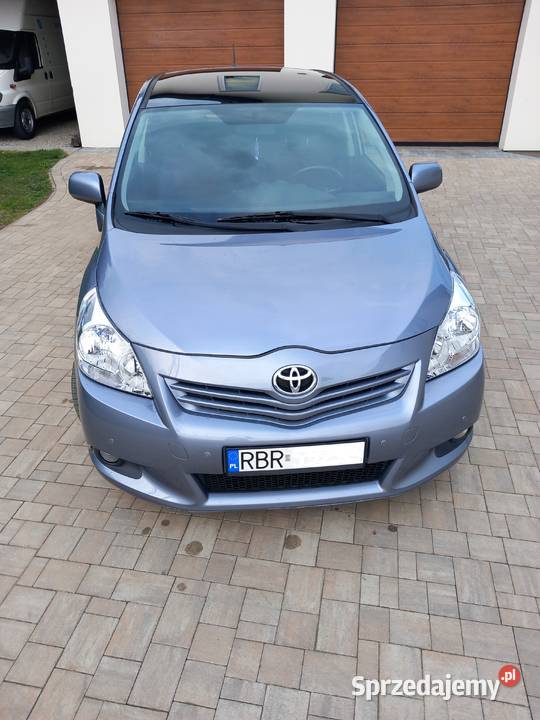 TOYOTA VERSO 20 D4D Panorama Hak Alufelgi 312000km Brzozów