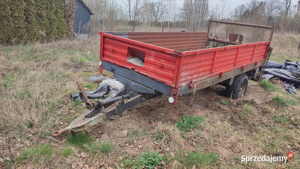 Rozrzutnik jednoosiowy nieuszkodzony mazowieckie Kozery Nowe