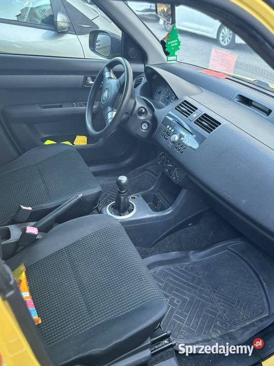 stan zdrowy sprawny elektryczne lusterka Swift sprzedam