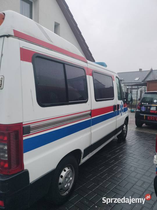 ambulans karetka sprowadzony Drągowina