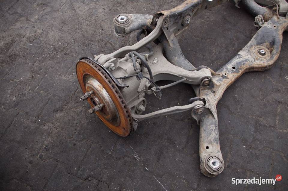 BELKA SANKI TYŁ AUDI A8 D4 osobowe