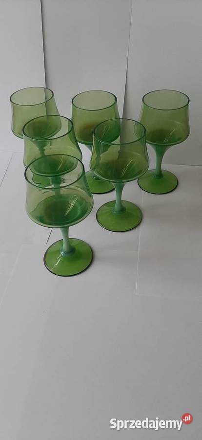 Kieliszki że szkła kolorowego Świdnica Polska
