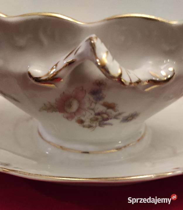 Sosjera
Styl Chippendale
Porcelana w białym Pabianice