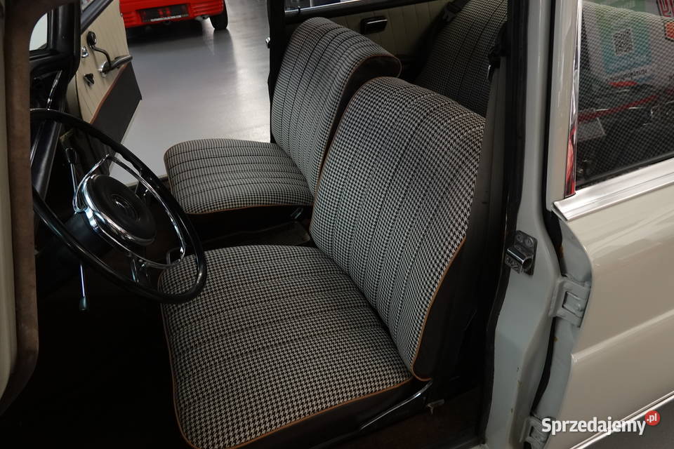 Mercedes 190C W110 z 1964 roku gruntownej 70804km Motoryzacja Zgierz sprzedam