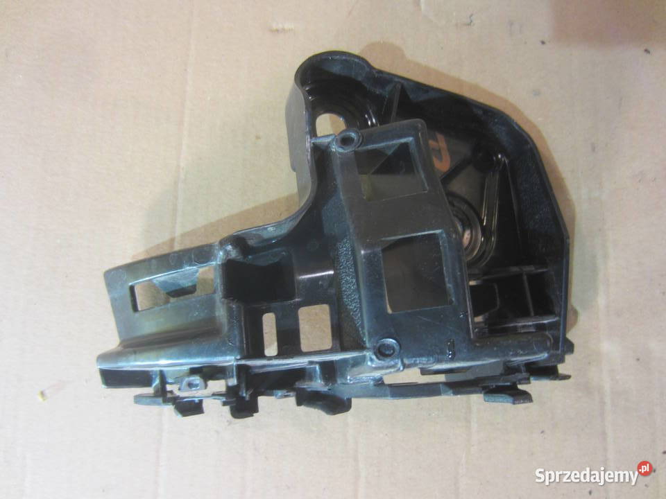 2GA807454 Ślizg zderzaka tył vw troc mocowanie osobowe Szczecin
