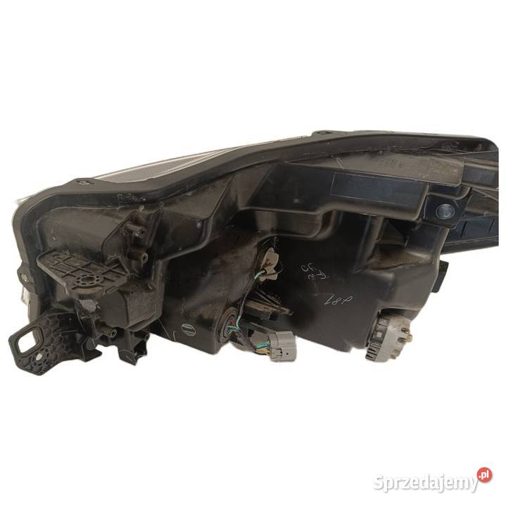 Lampa Reflektor Prawa Suzuki SX4 SCross II Full prawe sprzedam