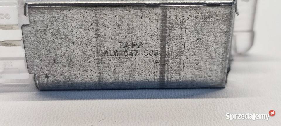 SEAT ATECA LAMPKA KABINY 6L0947565 osobowe dolnośląskie