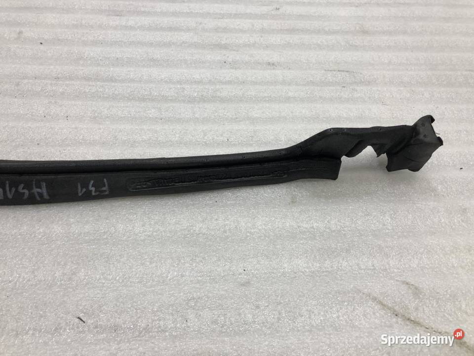 USCZELKA ŚCIANY BOCZNEJ LEWA BMW F30 F31 7301069 sprzedam