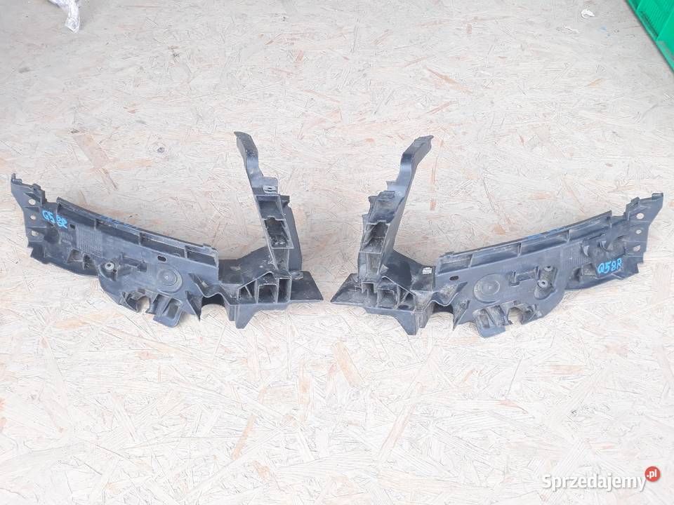 AUDI Q5 ŚLIZG POD LAMPĘ PRAWY PRZÓD 8R0807608B Międzychód
