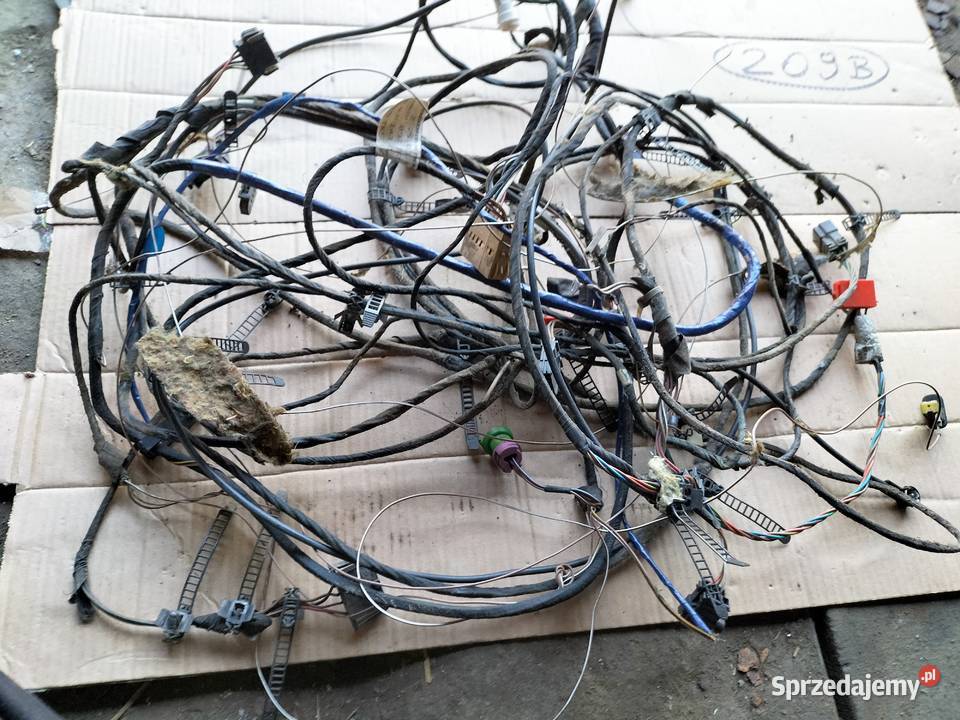 AUDI 80B3 80 B3 16 INSTALACJA WIĄZKA ELEKTRYCZNA osobowe Kamień-Kolonia sprzedam