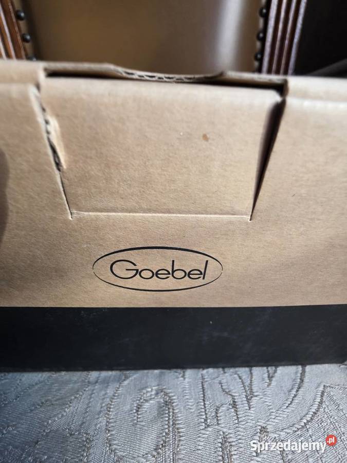 Figurka Goebel Kamiona