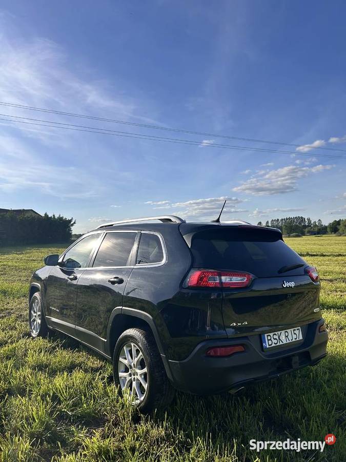 Jeep Cherokee 32 benzyna Dąbrowa Białostocka