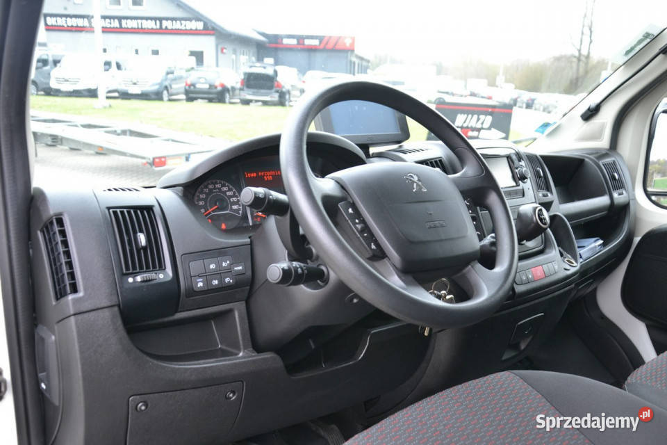 Peugeot Boxer 22 hdi 165 model 2022r ambulans 165KM